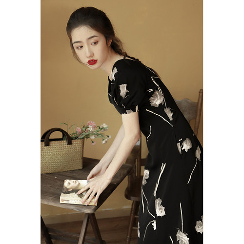 apa studio干枯玫瑰法式方领连衣裙女夏季泡泡袖茶歇短袖雪纺裙子