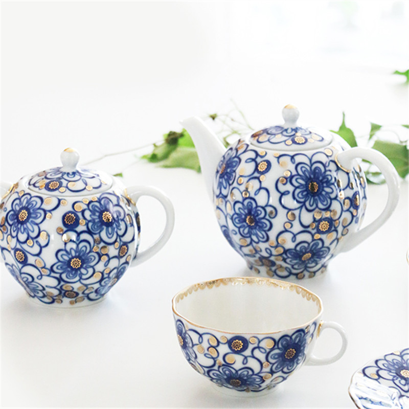 Lomonosov花簇俄罗斯皇家茶杯