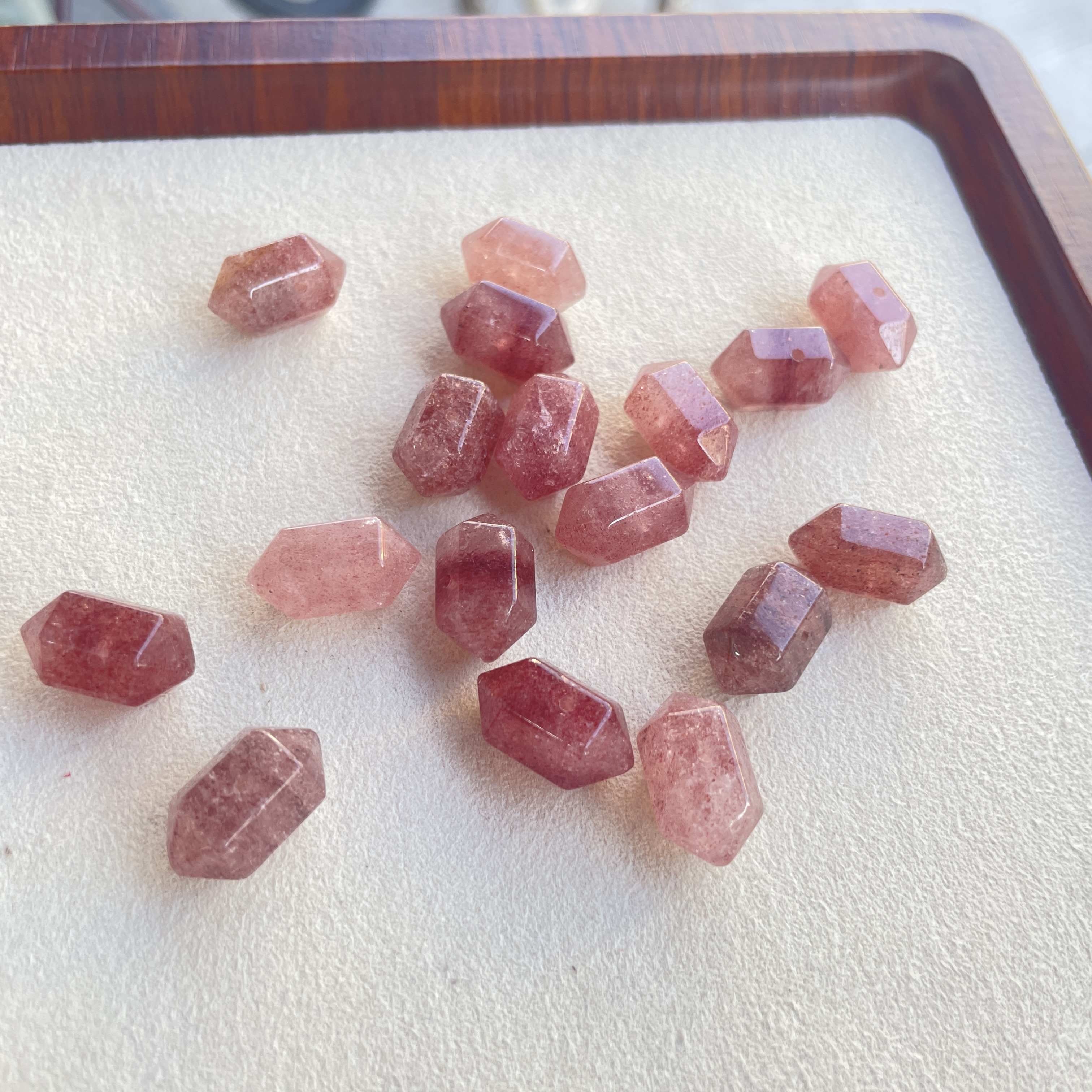 天然红草莓晶双尖散珠diy手链