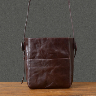 二十四街 复古手抓植鞣牛皮女士水桶包高质感真皮手提单肩斜挎包