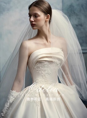odelia《漂浮岛》抹胸主婚纱礼服新娘大拖尾法式缎面主纱重工