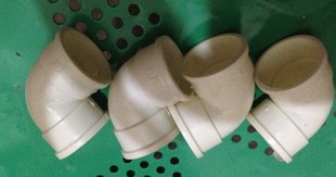 热销40弯头pvc穿线管 电线管配件  阻燃电工套管 弯头40 90度弯头