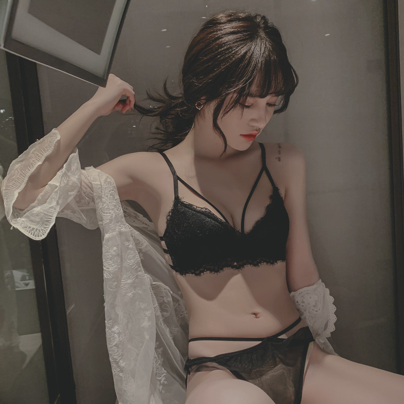 美背文胸无钢圈小胸聚拢调整型防下垂胸罩蕾丝性感少女内衣女套装