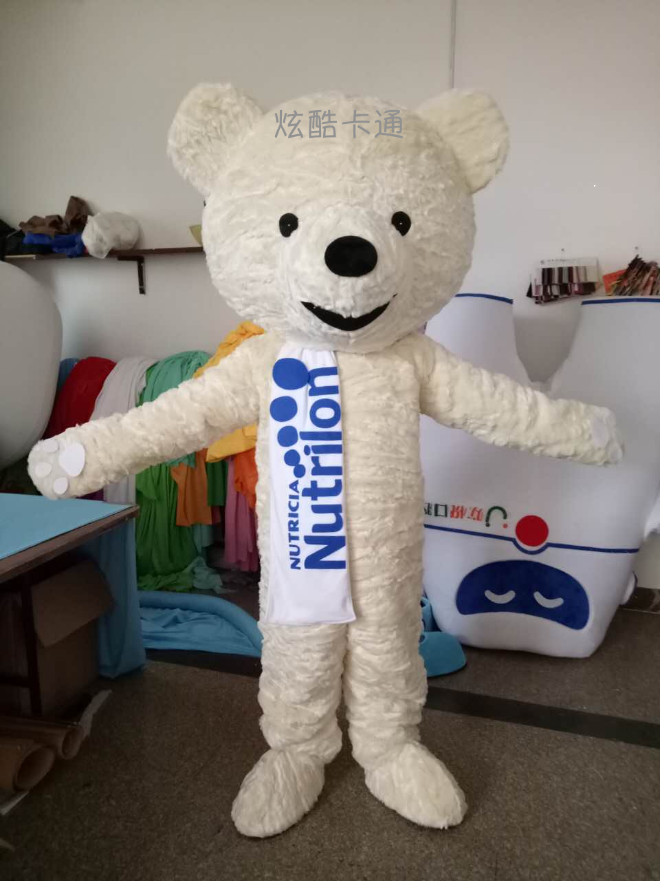 定做长毛绒白熊人偶服 头套道具表演服 成人行走布偶 来图定制