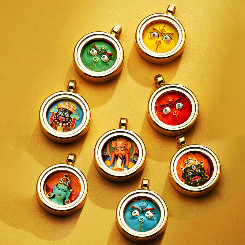 男女款迷你立体唐卡大黑天绿度母精致吊坠手绘擦擦嘎乌盒黄财项链