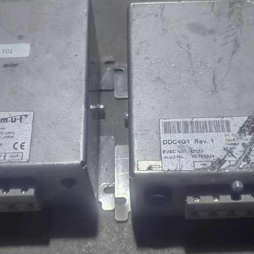 电源模块DDC4G2X DDC4G1成色如图，不包邮。2 ~议价
