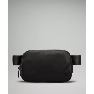 lululemon/露露乐蒙腰包胸包斜挎包男女健身包小包手机零钱包徒步
