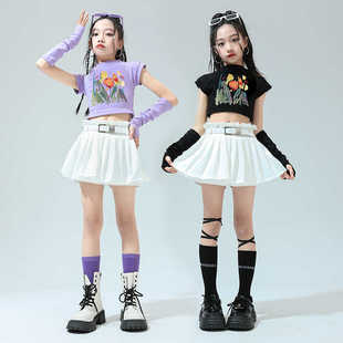 女童爵士舞演出服甜酷女童短袖T恤防走光裤裙子街舞多巴胺色套装