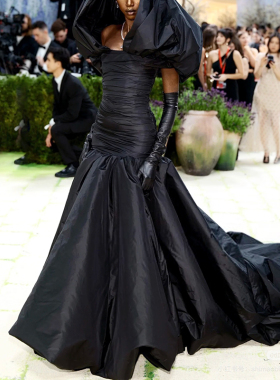 ROKKIHU Met Gala Anok Yai 黑色抹胸礼服拖尾鱼尾裙晚宴舞台服