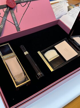 新年修颜蜜粉女朋友礼物彩妆套装