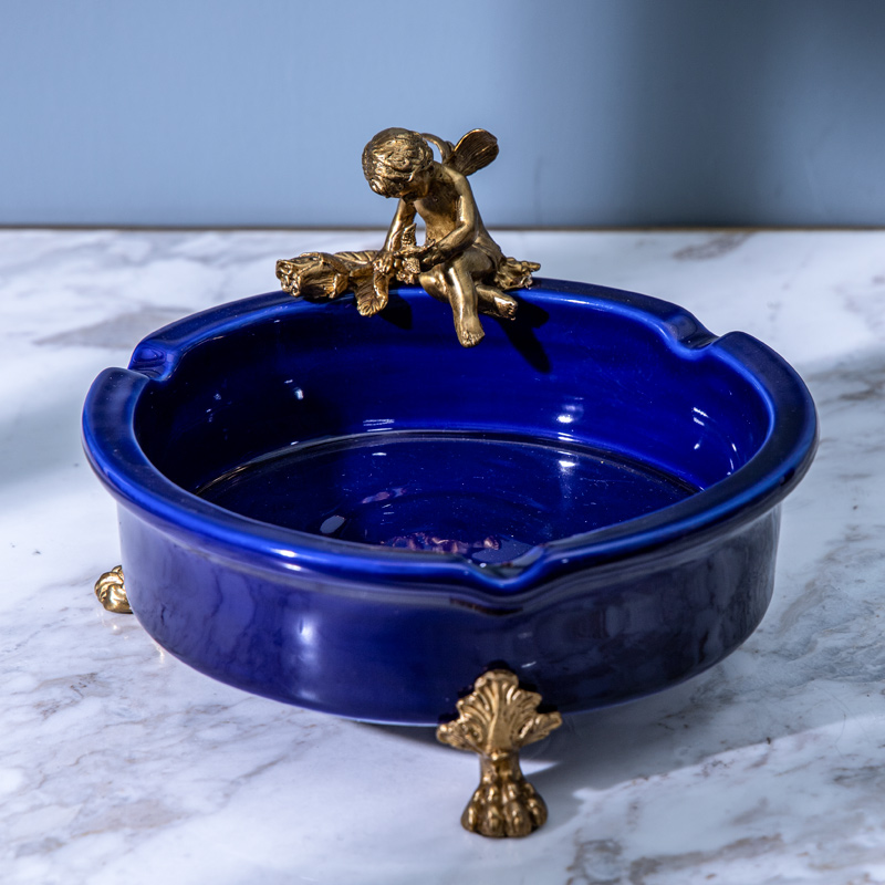 欧式陶瓷配铜天使烟灰缸高档奢华客厅茶几桌面手绘青瓷烟碟摆件