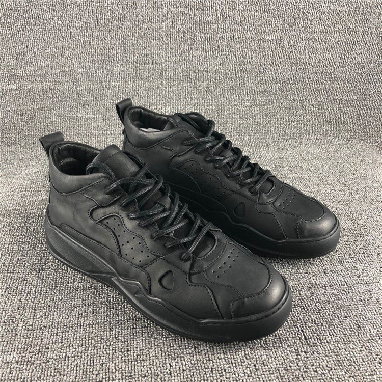 运动休闲鞋断码真皮头层牛皮