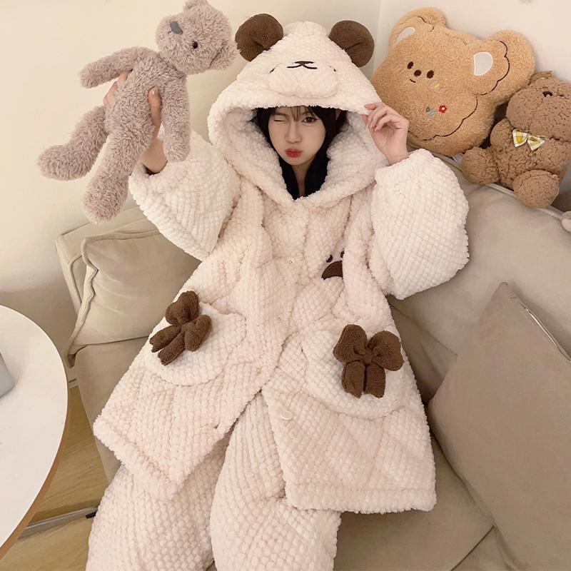 冬季三层夹棉保暖睡衣女连帽简约甜美可爱加厚可外穿珊瑚绒居家服