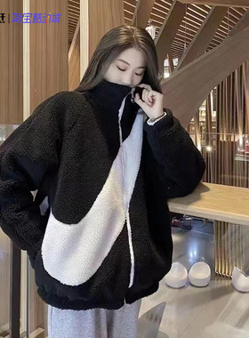Nike耐克女大勾羊羔绒黑白双面穿立领保暖防风夹克外套DC5138-010