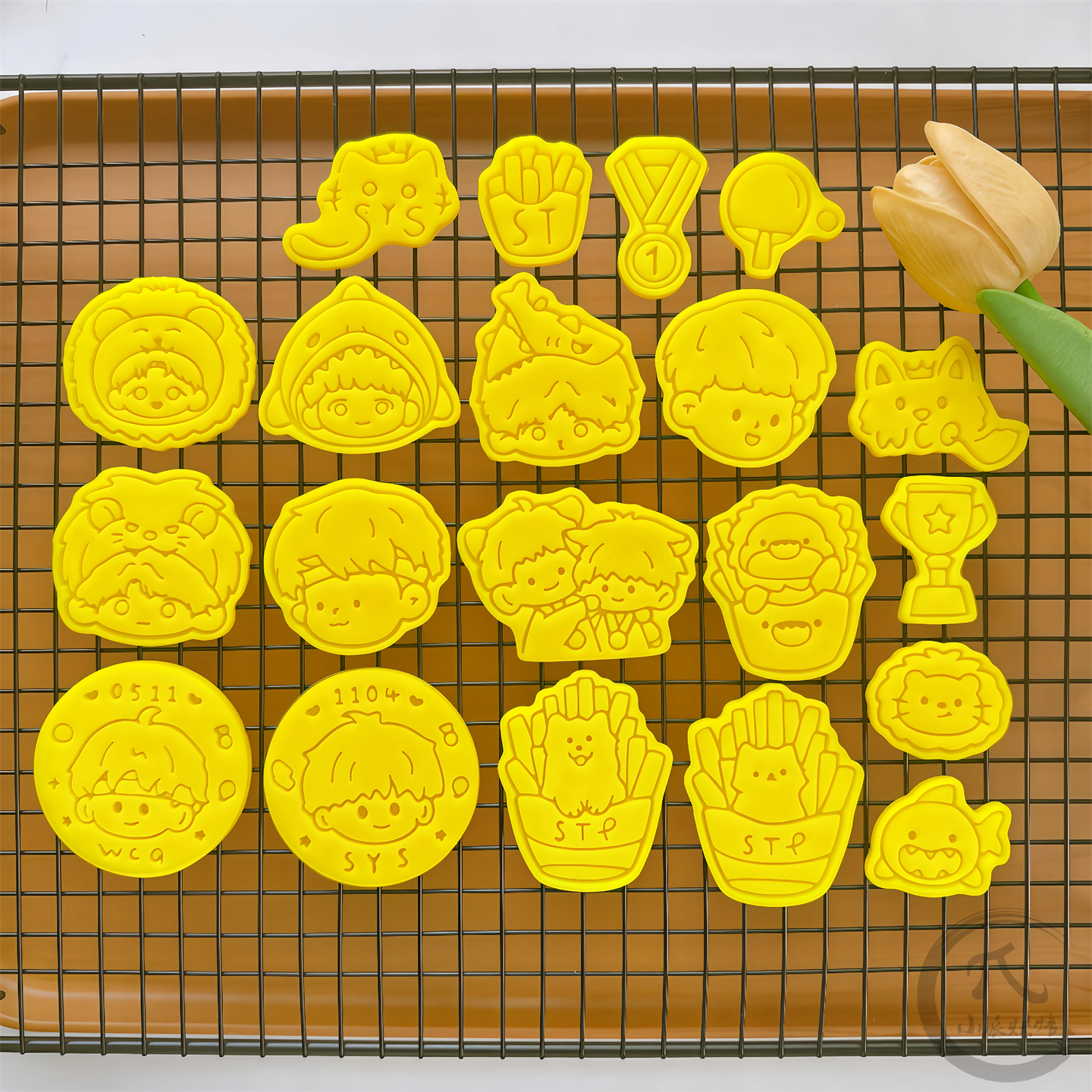 孙颖莎王楚钦卡通饼干模具莎头周边应援创意式烘焙曲奇印模工具