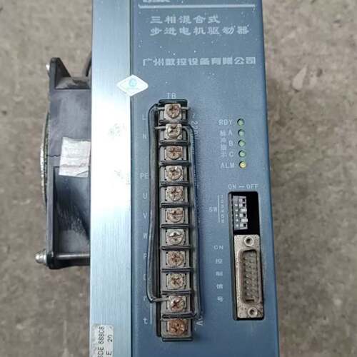 可维修广州数控DY3E-24三相混合式步进电机驱动器