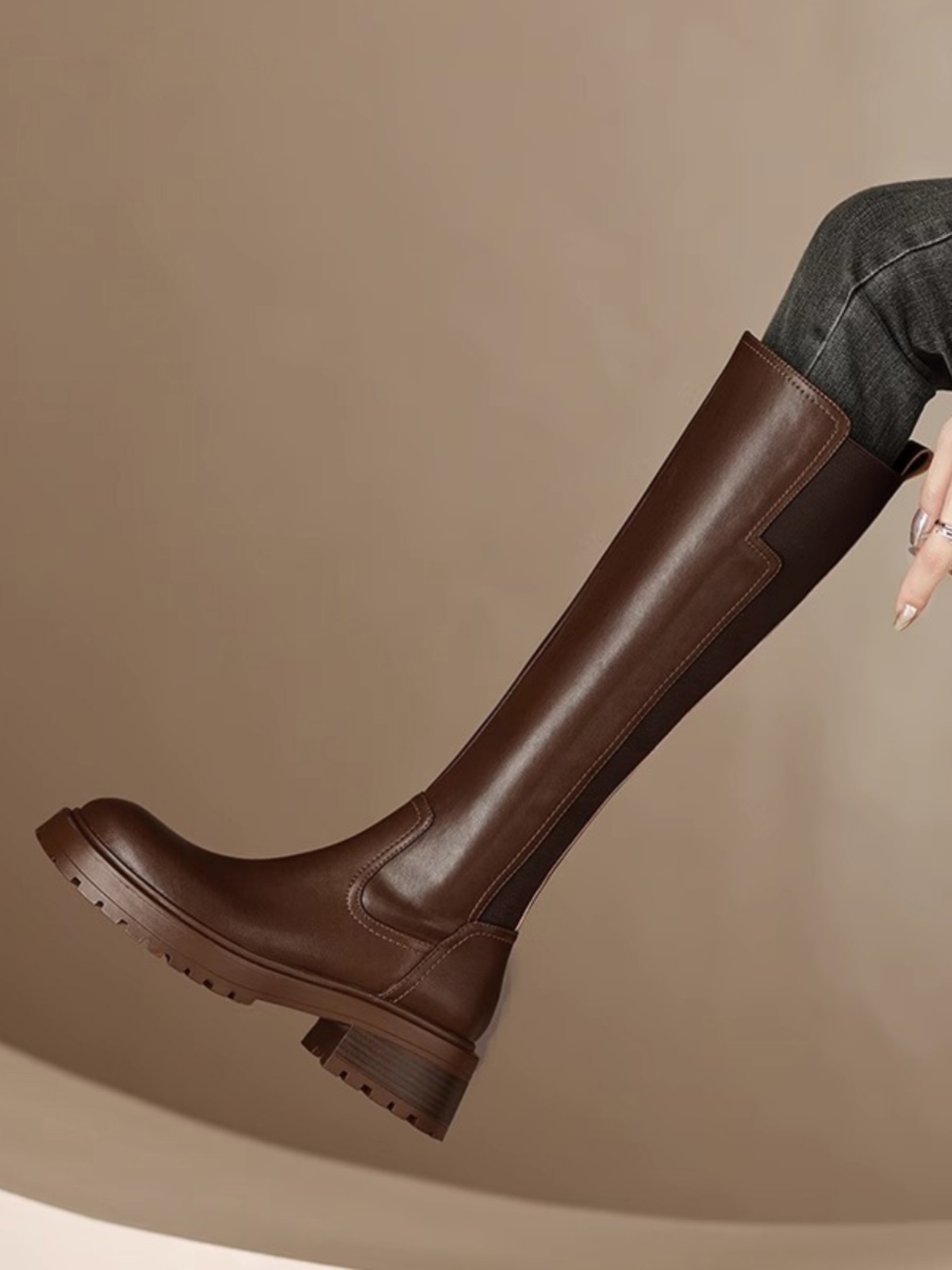 复古棕色厚底长筒靴女2025年秋冬新款真皮百搭显瘦骑士靴高筒长靴