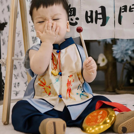 男宝周岁礼服夏季国风蓝色新中式刺绣满月百天百岁生日宴抓周唐装