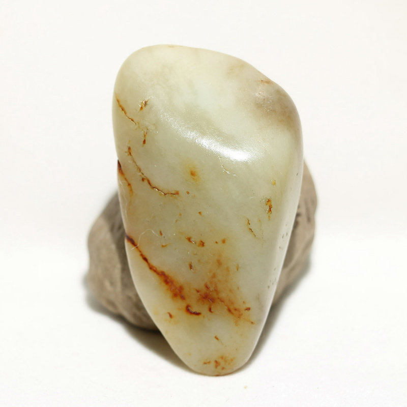 油润121.36克青白玉把件手玩件新疆和田玉籽料原石原料籽玉独籽