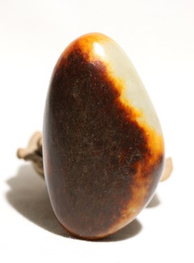 红皮103.2克青白玉把件手玩件新疆和田玉籽料原石原料籽玉