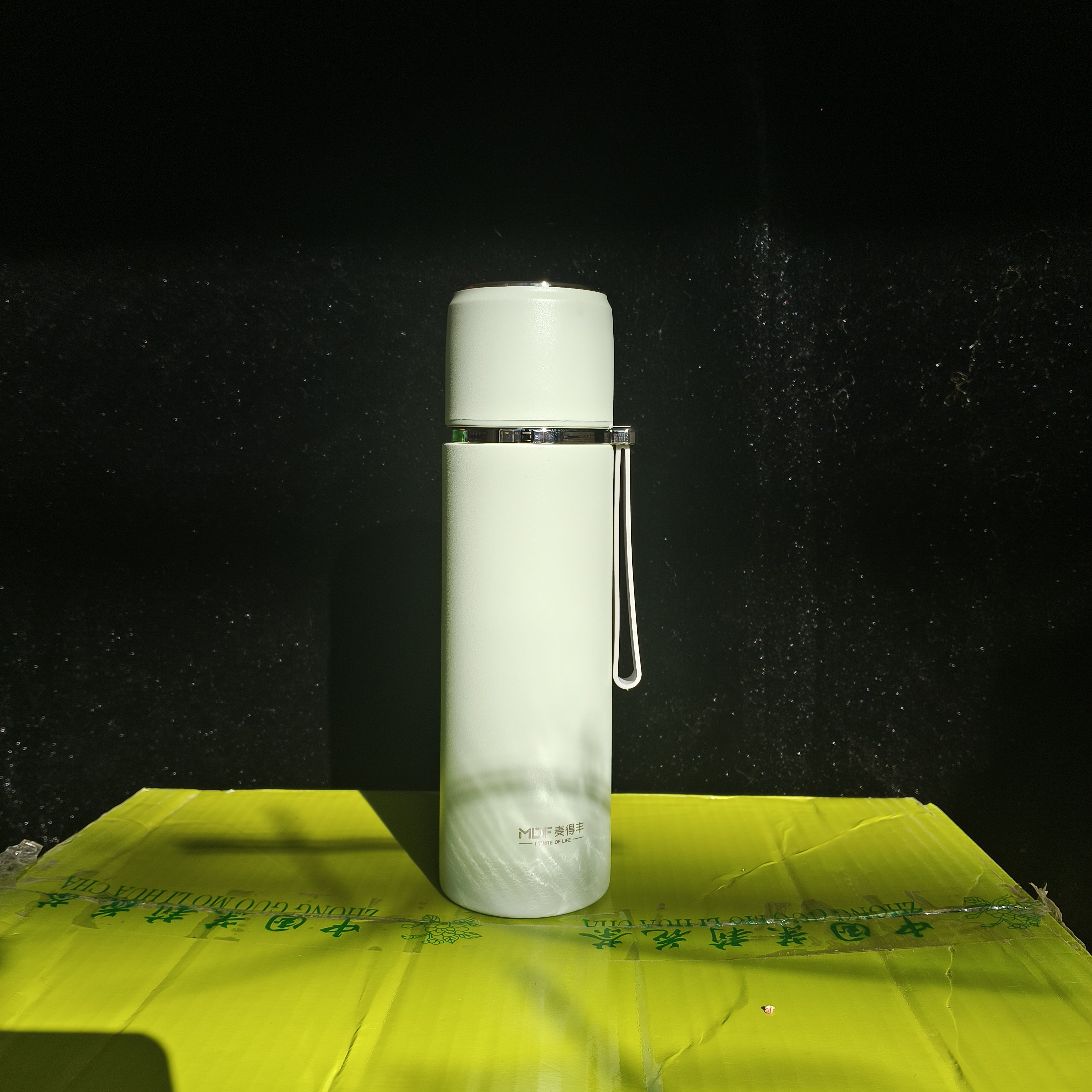 薄荷绿子弹头保温杯460ml