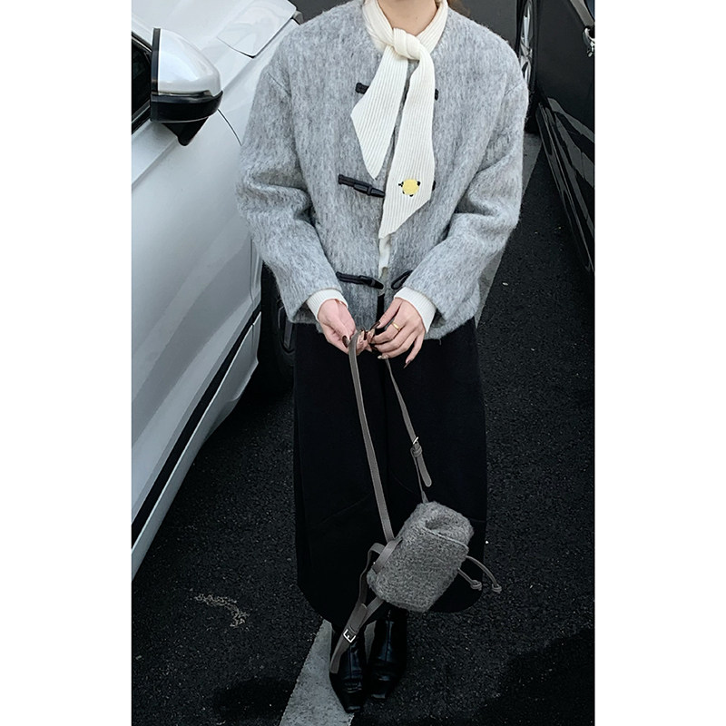 CoMo 小围巾刺绣毛衣外套女韩系松弛感针织开衫温柔系上衣6115