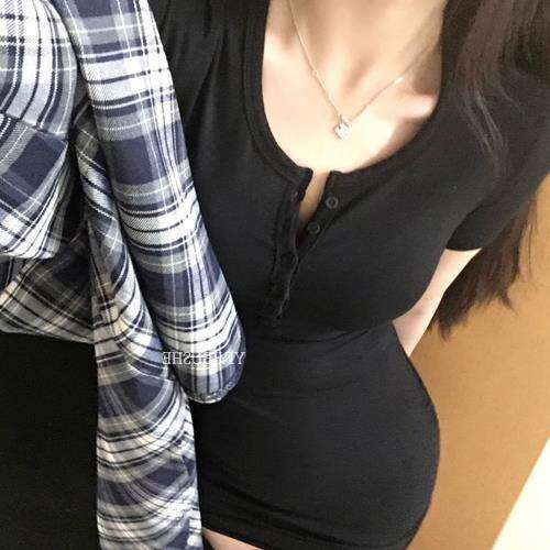 GV063自留真喜欢 性感半开领显胸紧身包臀连衣裙bl