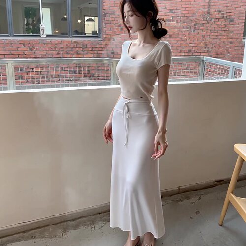 东大门秋季时尚新品 温婉纯欲包臀鱼尾半身裙女