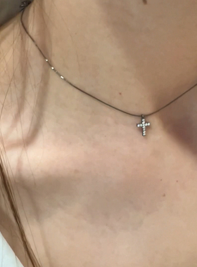韩国72w通体925纯银 迷你闪烁十字架 细蛇骨项链 锁骨链