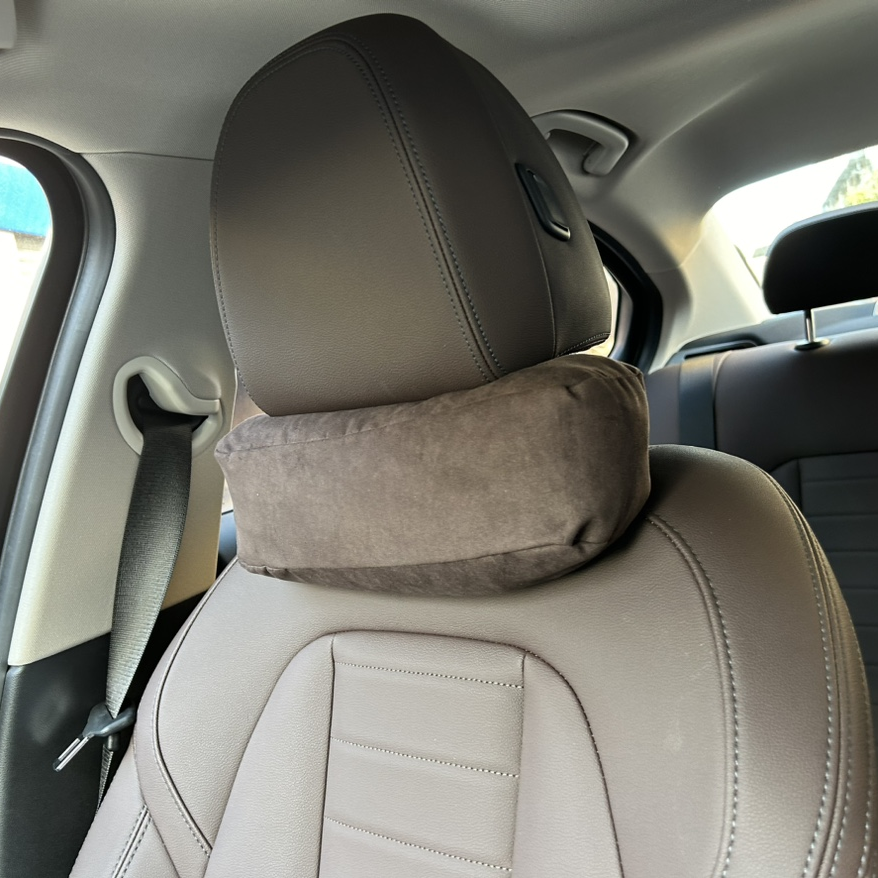 适用宝马2系7系3系4系5系530/325/X1X3X5X7头枕颈枕通用款翻毛皮