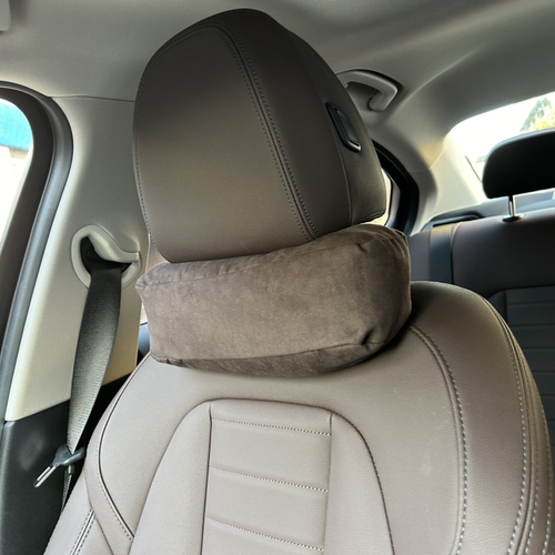 适用宝马2系7系3系4系5系530/325/X1X3X5X7头枕颈枕通用款翻毛皮