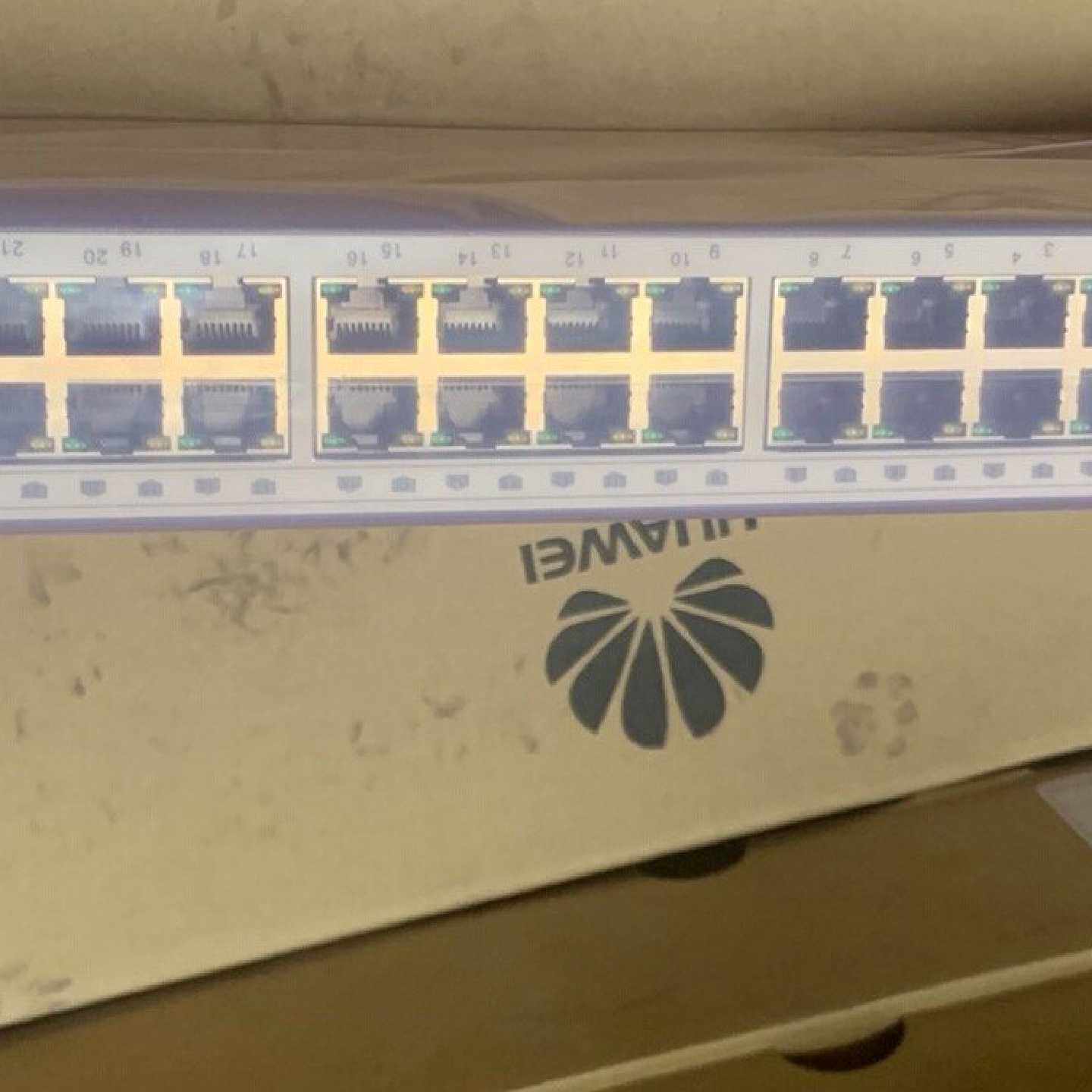 华为SmartAXMA562624PoE24口千兆交