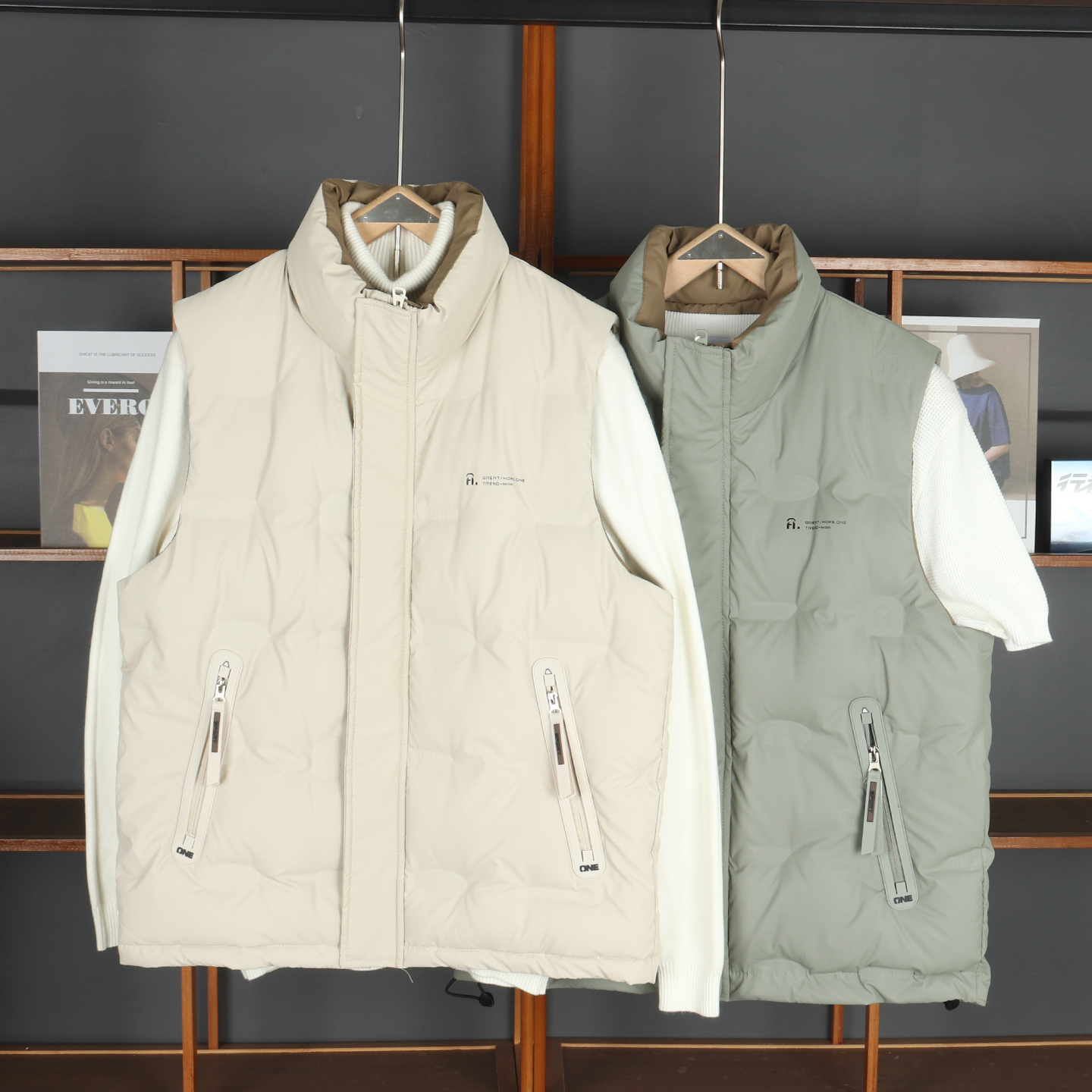 2025新款男士休闲立领保暖马甲潮