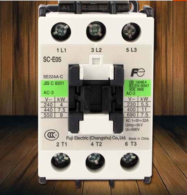 原装正品 富士 抱闸交流接触器32A SC-E05 SE22AA-C 110V220V电梯