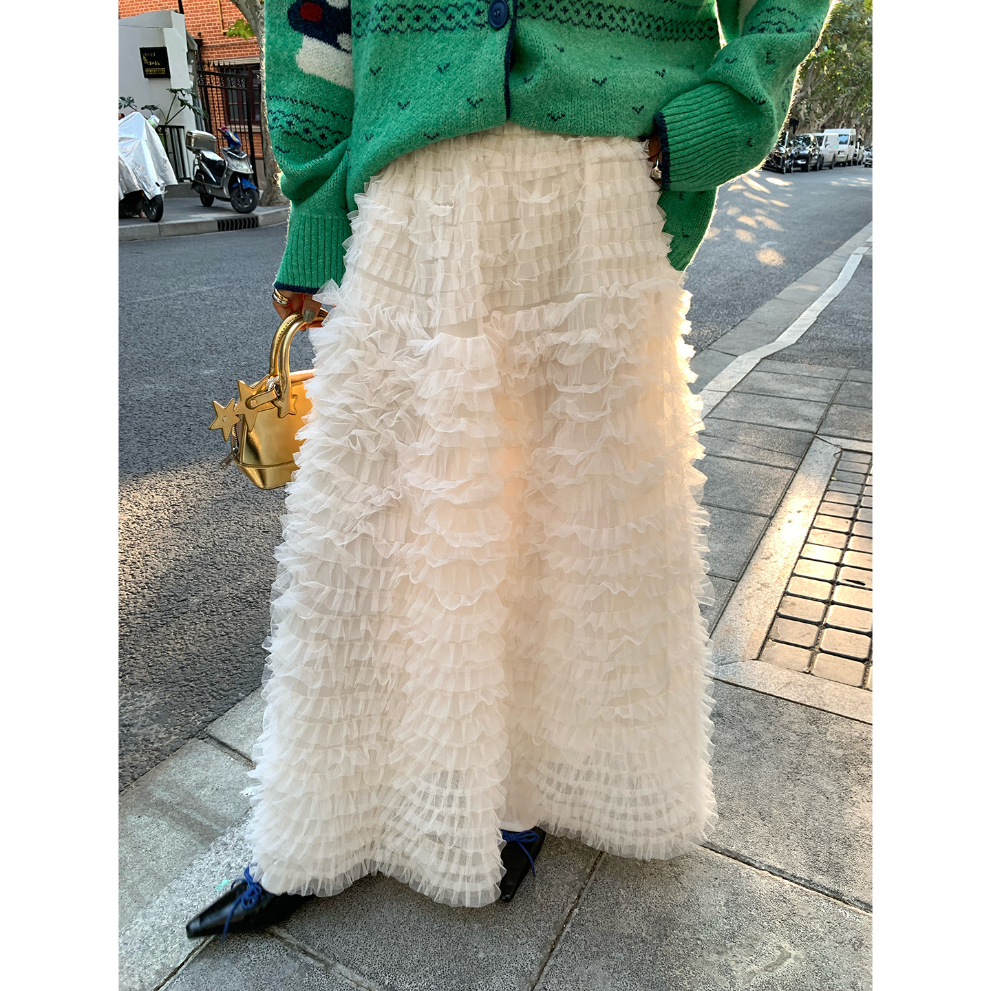 今屿花花  tefamani 11月25日20:00点上新  米白色蛋糕半身裙女