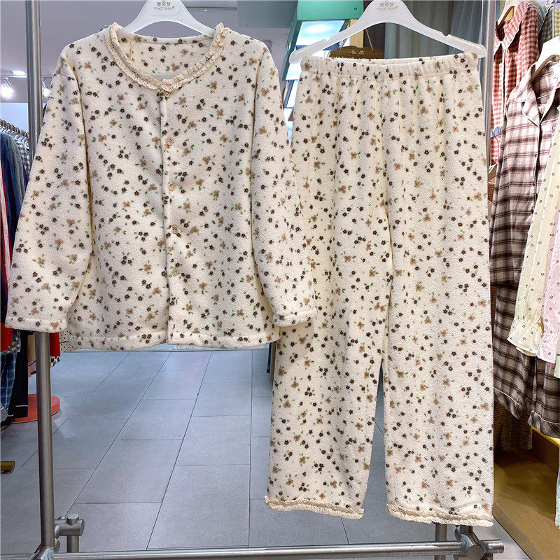 珊瑚绒新品女士睡衣秋冬季加厚保暖时尚印花圆领开衫甜美家居服套