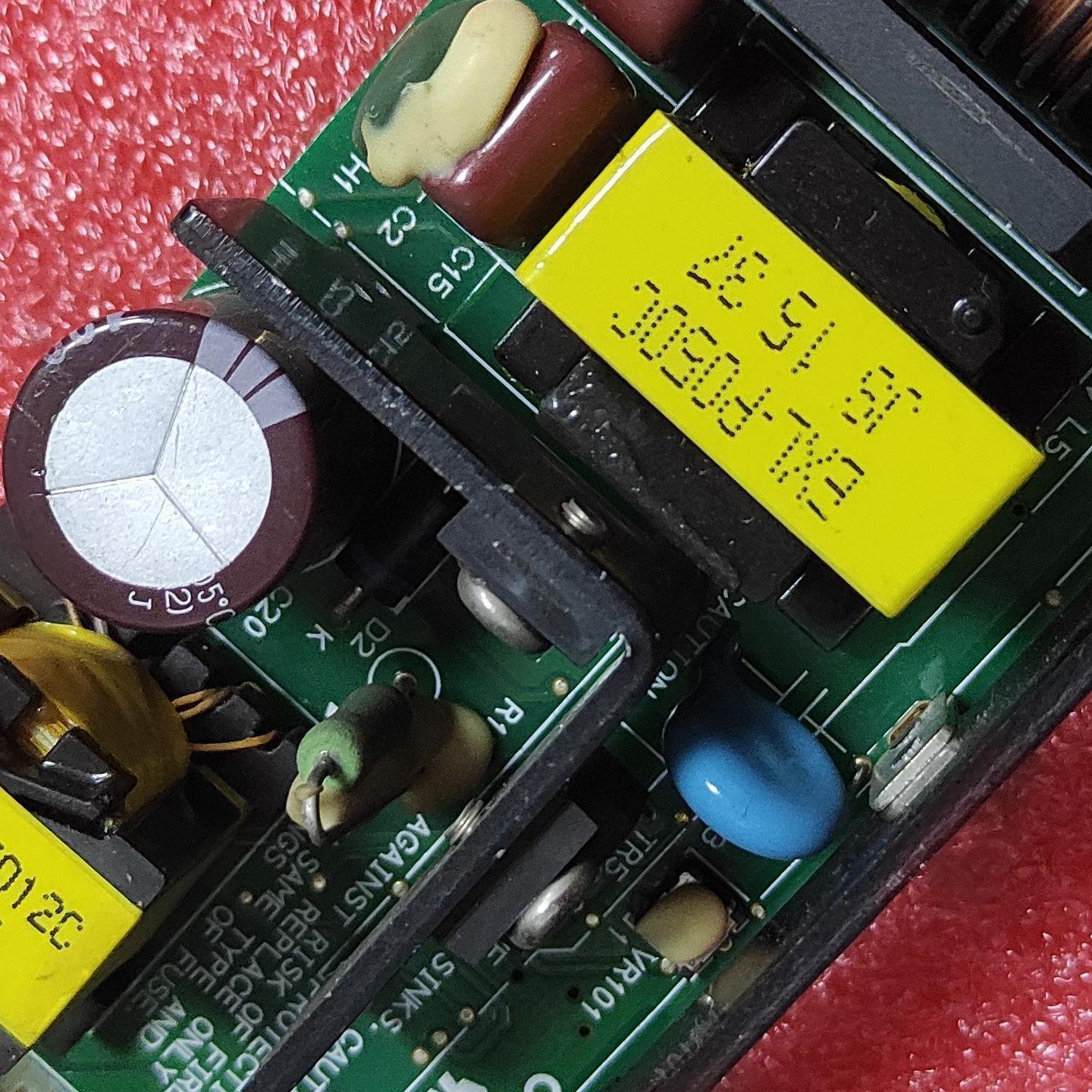 S8EX-BP05012 和ZWS50BAF-12通用一模一样 50瓦12伏。4.3安