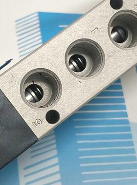 日本原装全新小金井KOGANEI 90-132VAC双头电磁阀180-4E2-PLL