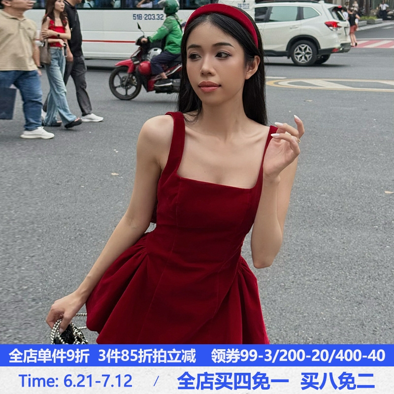 酒红韵味宴会丝绒质感连衣裙