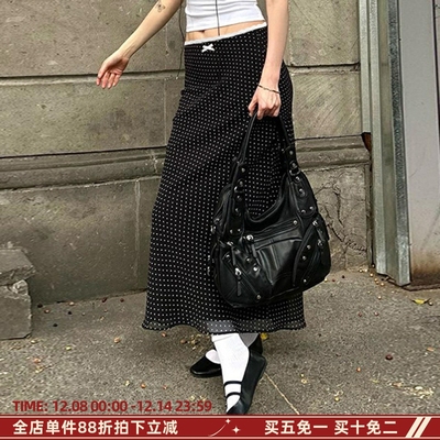 miu系随性简约撞色波点半身裙