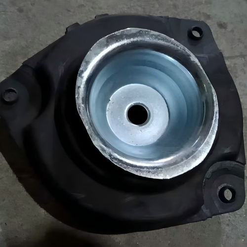 东风A60/E70/AX5前减上支座顶胶