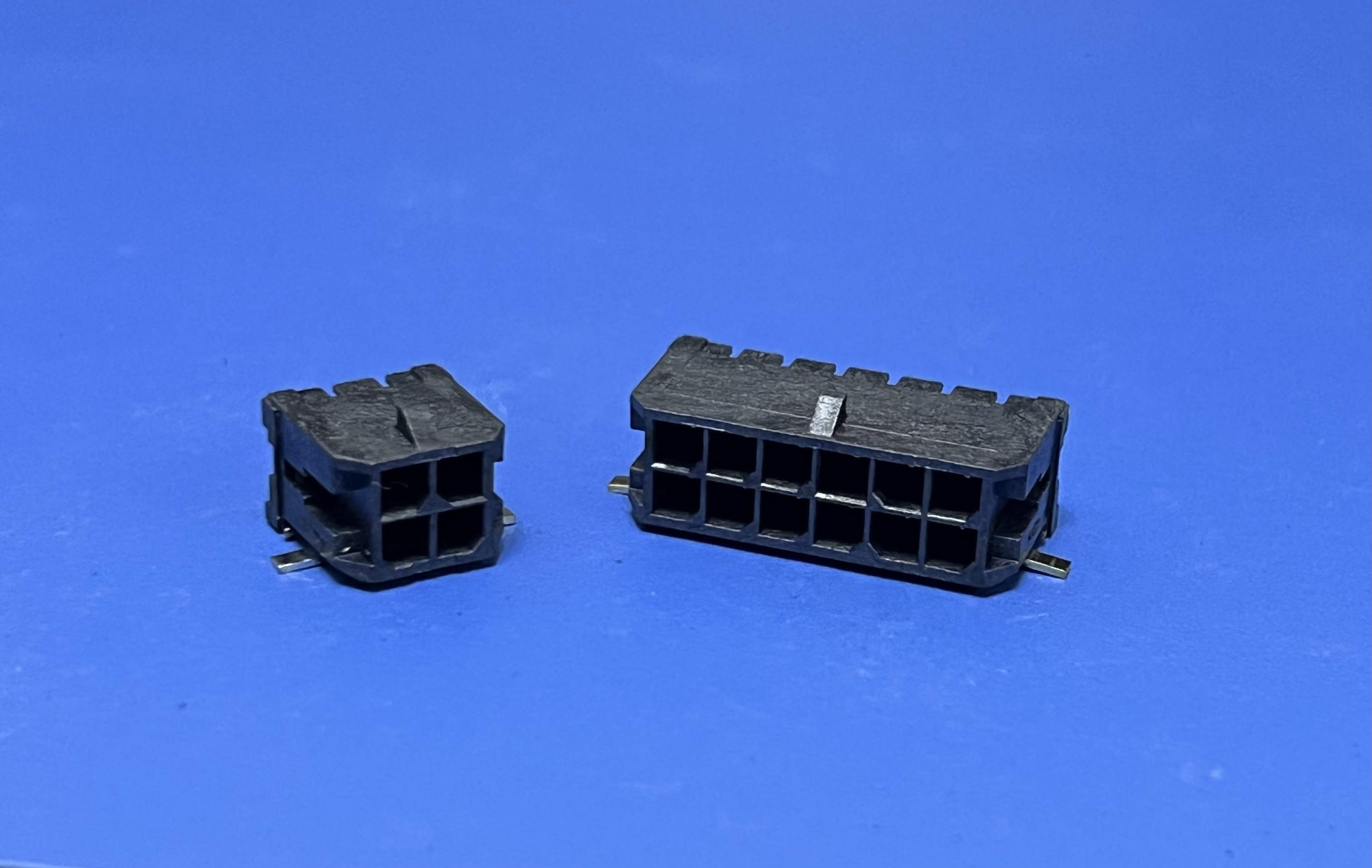 主板小电源连接器600V