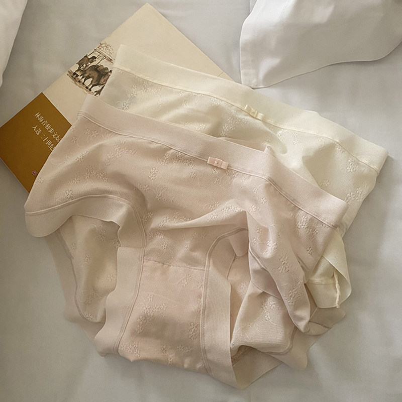 内裤女2026新款性感女生三角裤少女透气中腰半透纯欲蕾丝花晨月夕