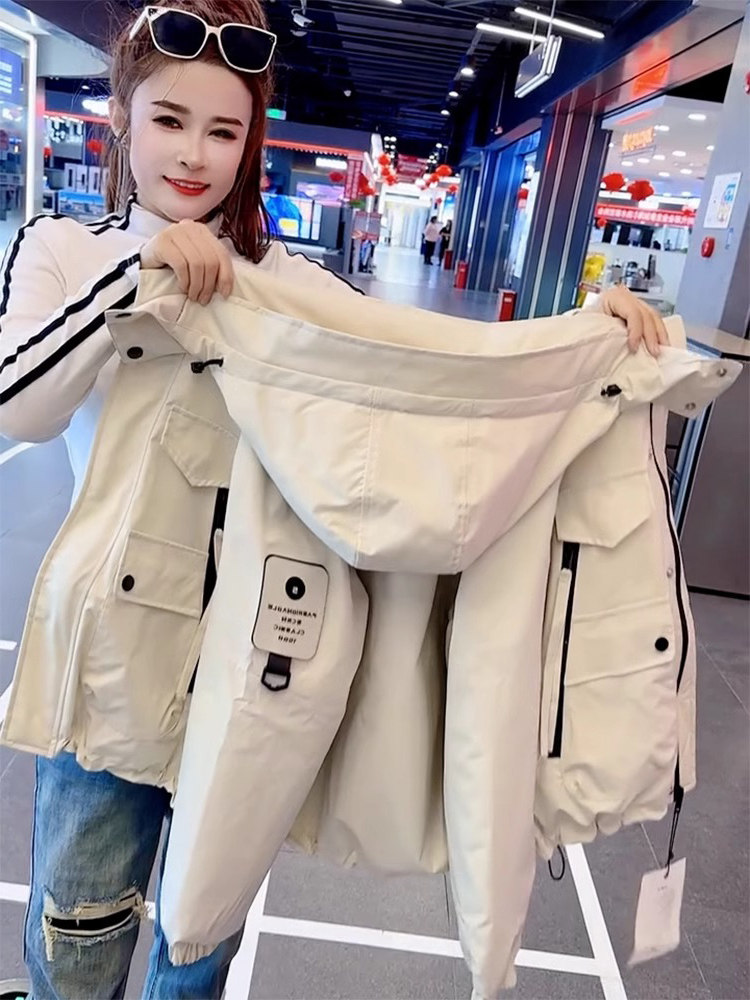连帽冲锋衣外套女秋冬2025新款加棉高级感小个子休闲工装夹克上衣