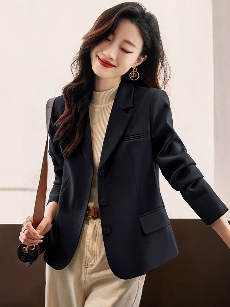 黑色西装外套女春秋季2025新款气质名媛高级感小个子短款西服上衣