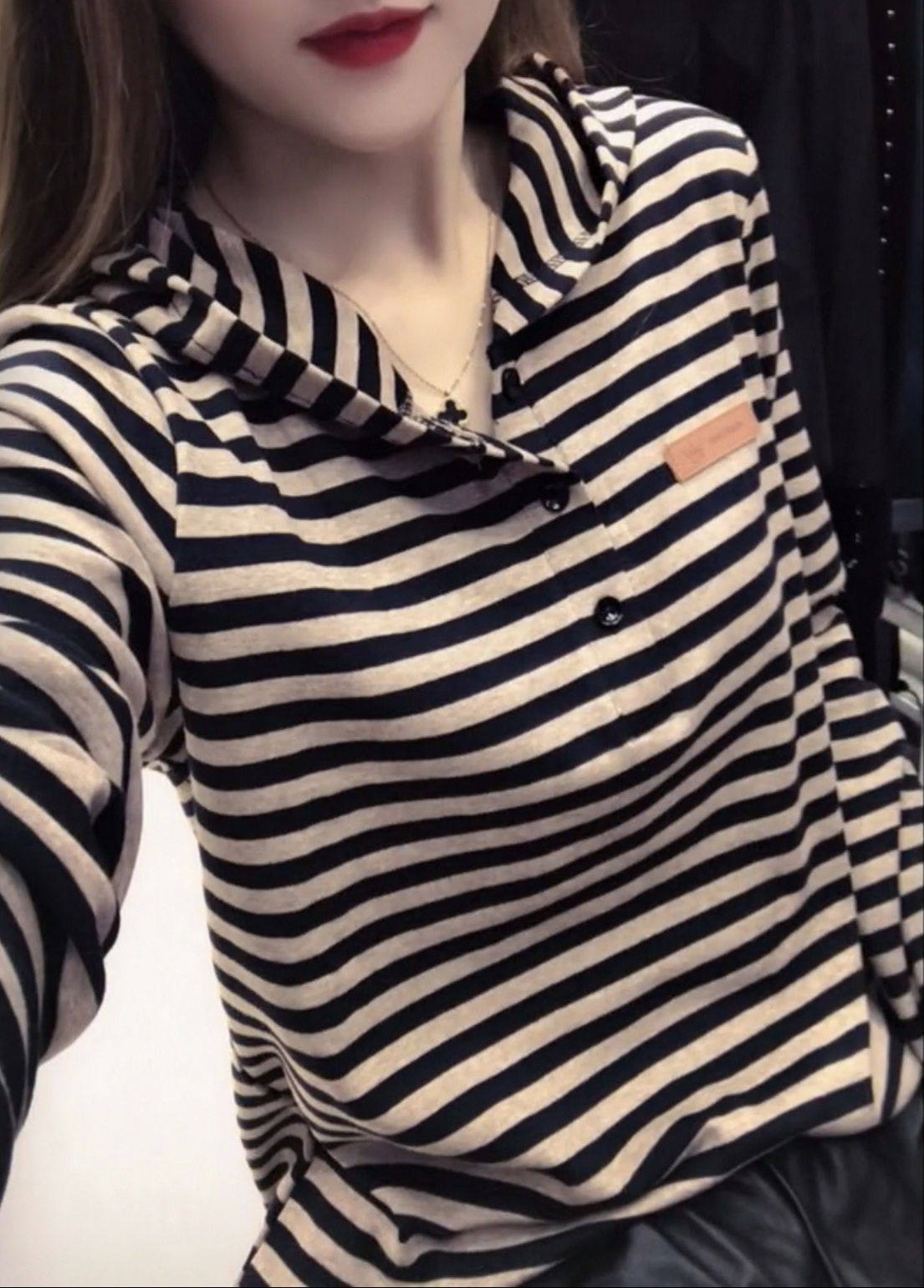 连帽卫衣女春秋薄款2025新款宽松短款设计感小众条纹长袖t恤上衣