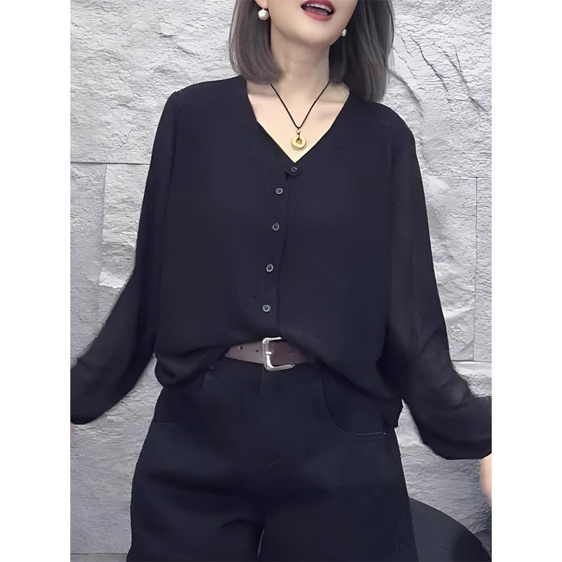 长袖衬衫女春秋2025新款高级设计感小众大尺码减龄洋派V领衬衫上