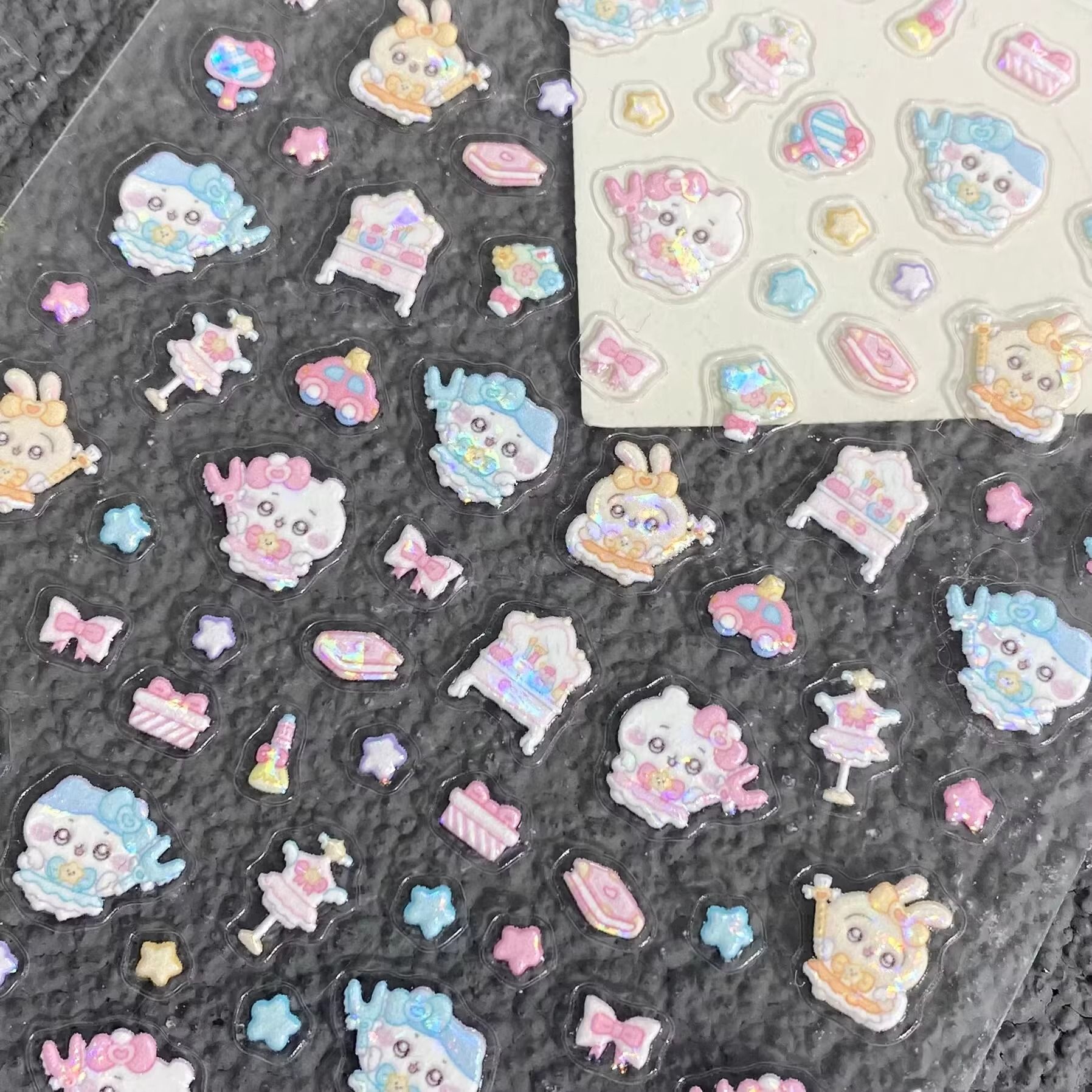 吉伊卡哇镭射小八美妆记贝壳光美甲贴纸现货镭射防水杯cdd相机贴