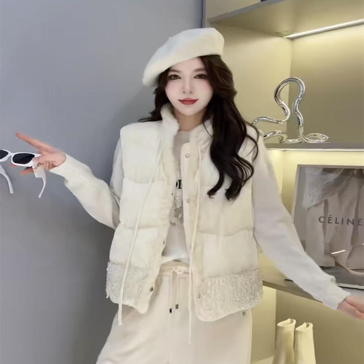 钉珠常规羽绒马甲Dong.one百搭