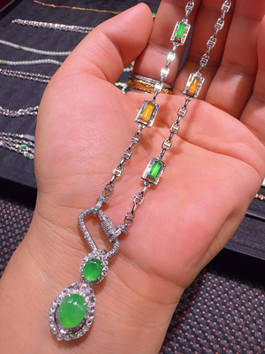 18K金镶嵌天然翡翠回形针万能链项链女款百搭镶嵌定制加粗猪鼻子